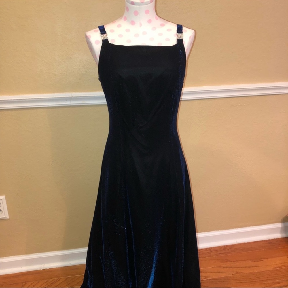 Black gown with blue shift